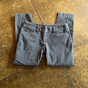 Apt 9 jeans size 4 with 23” inseam